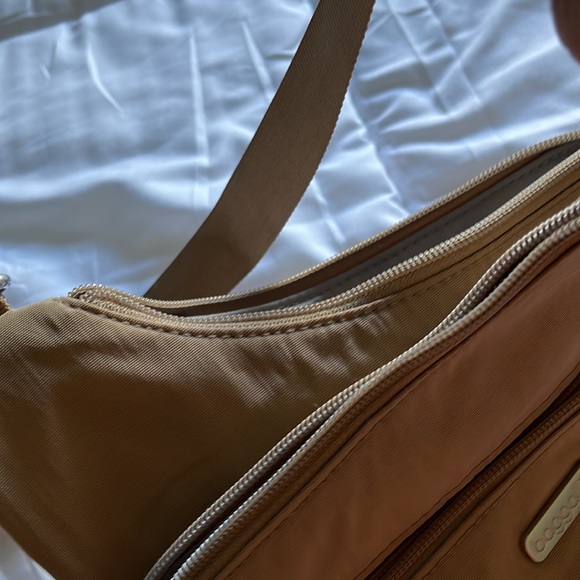Baggalini cross body - Picture 2 of 5